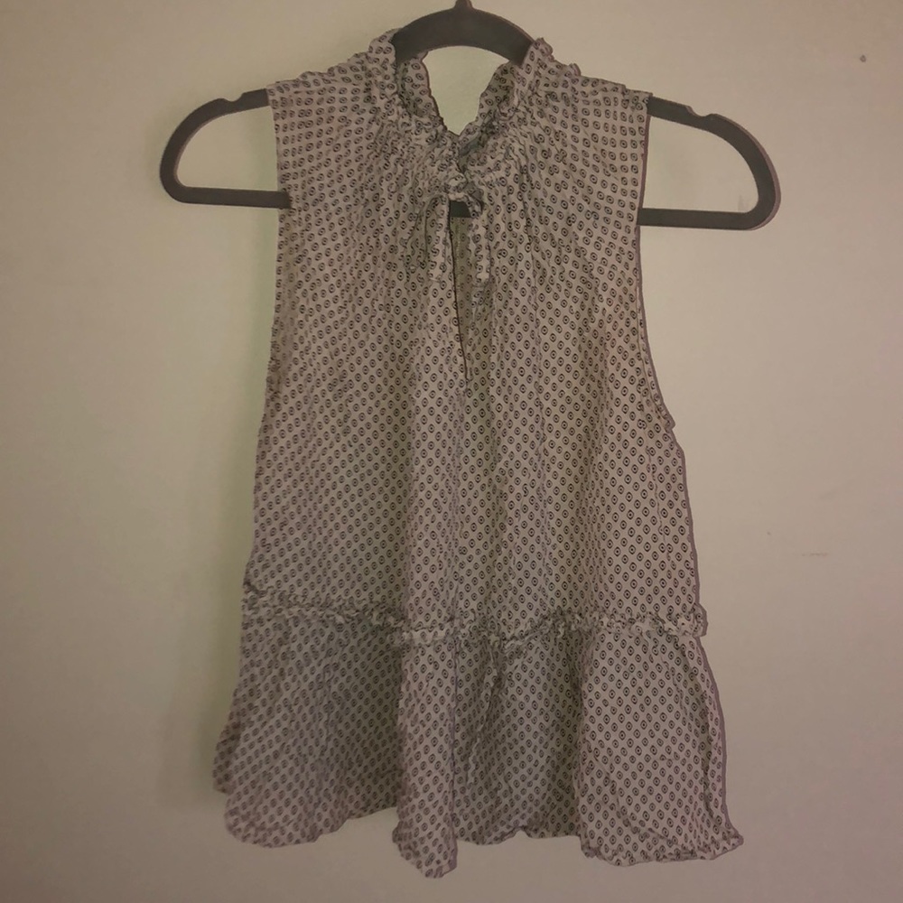 Blouse with tie at the neck-super cute